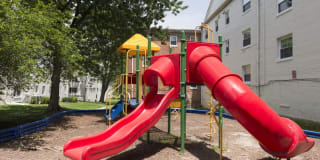 Eaton Square at Arlington Ridge Gallery 15