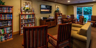 Crestview - Senior Housing Gallery 11