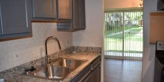 The Lake Shore Apartments Gallery 59