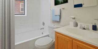 R Street Apartments Gallery 7