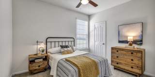 Avenues at Creekside Gallery 18