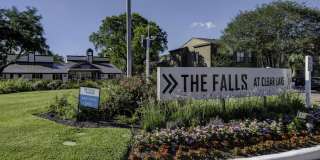 The Falls at Clear Lake Gallery 57