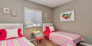 Seventeen 805 Gallery 13