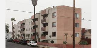 1111 S Oxford Ave Gallery 7