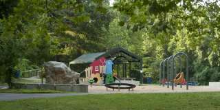 Roosevelt Plaza Gallery 14