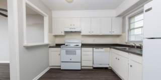 Courtyard on Main Gallery 12