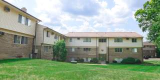 Rochester Square Gallery 47