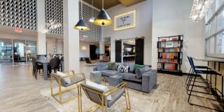 Yugo Greenville Uptown - Student Housing Gallery 48