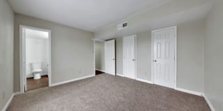 Pelican Pointe Gallery 12