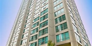 3450 North Lake Shore Drive Gallery 21