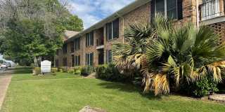 Wilshire on Mockingbird Gallery 8