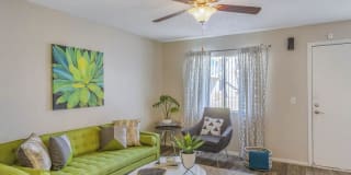 Emerson Square Apartments Gallery 24