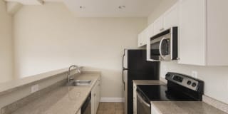 600 on Broad Gallery 13