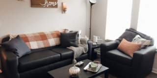 Uptown East Gallery 9