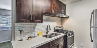 Del Amo Place Apartment Homes Gallery 21