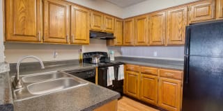 4000 Horizon Hill Gallery 3