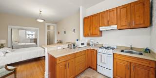 The Cornelia Suites Gallery 16