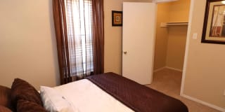 Sommerset Apartments Gallery 16