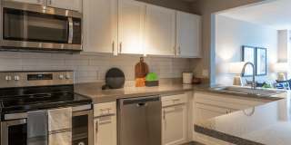 The Iroquois Club Apartments Gallery 4