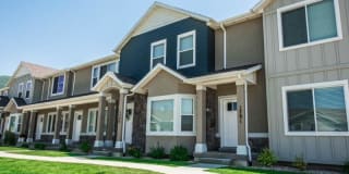 Greyhawk Townhomes Gallery 1