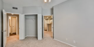 Metro Midtown Gallery 7