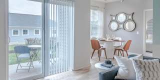 Emblem at Christiana Gallery 7