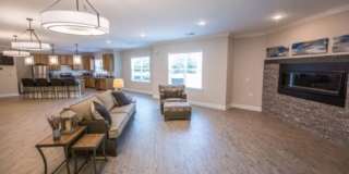 Davis Gardens Gallery 13