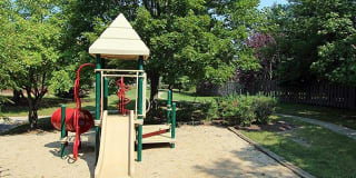 Camden at Bloomingdale Gallery 17