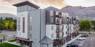 The Lofts at 5 Points Gallery 2