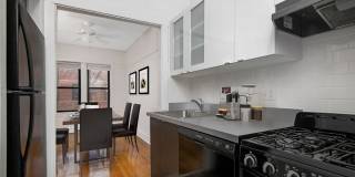 634-42 West Cornelia Gallery 14