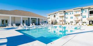 Exchange at Daphne Gallery 33