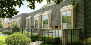 The Crest Apartments Gallery 18