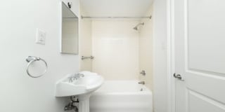 222 Rittenhouse Gallery 24
