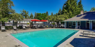 Creekside Village Apartments Gallery 30