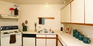 Eco Park Apartments Gallery 1