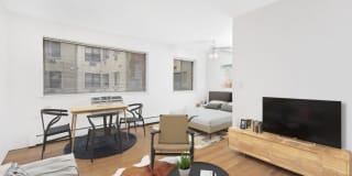 441 West Barry Gallery 11