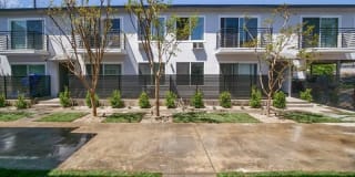 11424-11428 Killion St Gallery 22