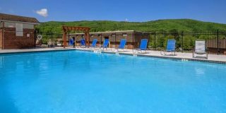 Dalton Pointe Apartments Gallery 4