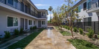 11424-11428 Killion St Gallery 27