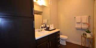 Cross Creek Village Gallery 13