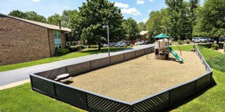 Cross Creek Gallery 19