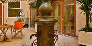 The Blackstone Apartments Gallery 11