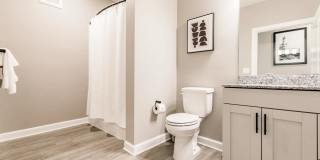 Vantage Apartments Gallery 24