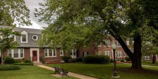 Colonial Village Apartments Gallery 29