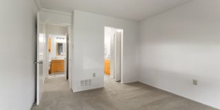 California Apartments Gallery 30