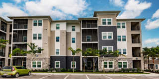 Vantage Apartments Gallery 36