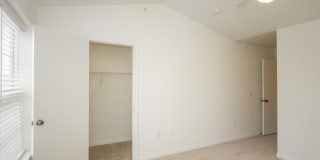 North Oak Crossing Gallery 18