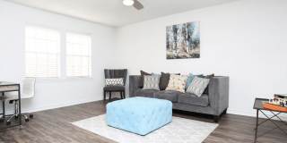 Algarita Lakeside Gallery 7