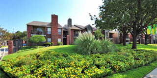 Greenbriar Apartments Gallery 12