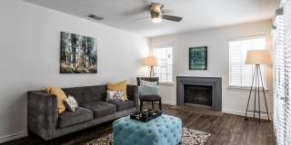 Algarita Lakeside Gallery 8